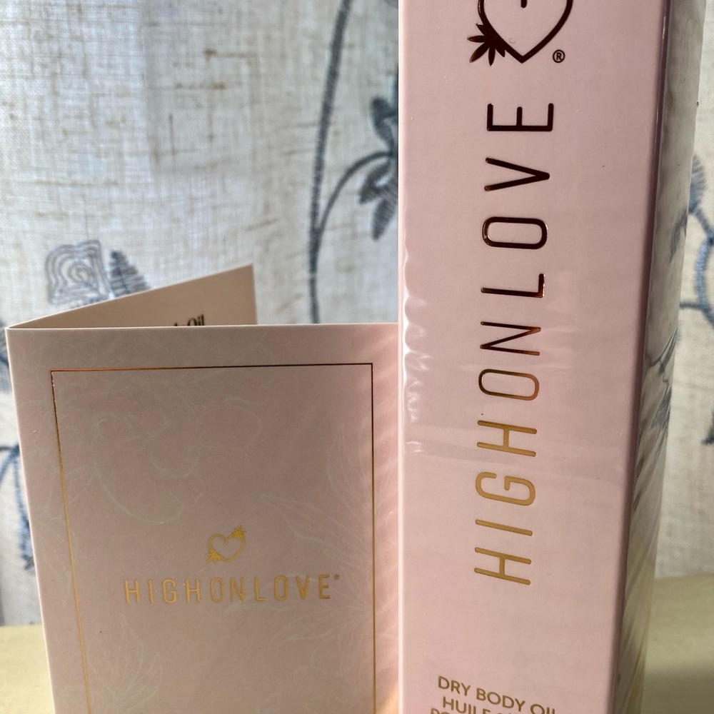 HIGHONLOVE Dry Body Oil Spray Rose Bud